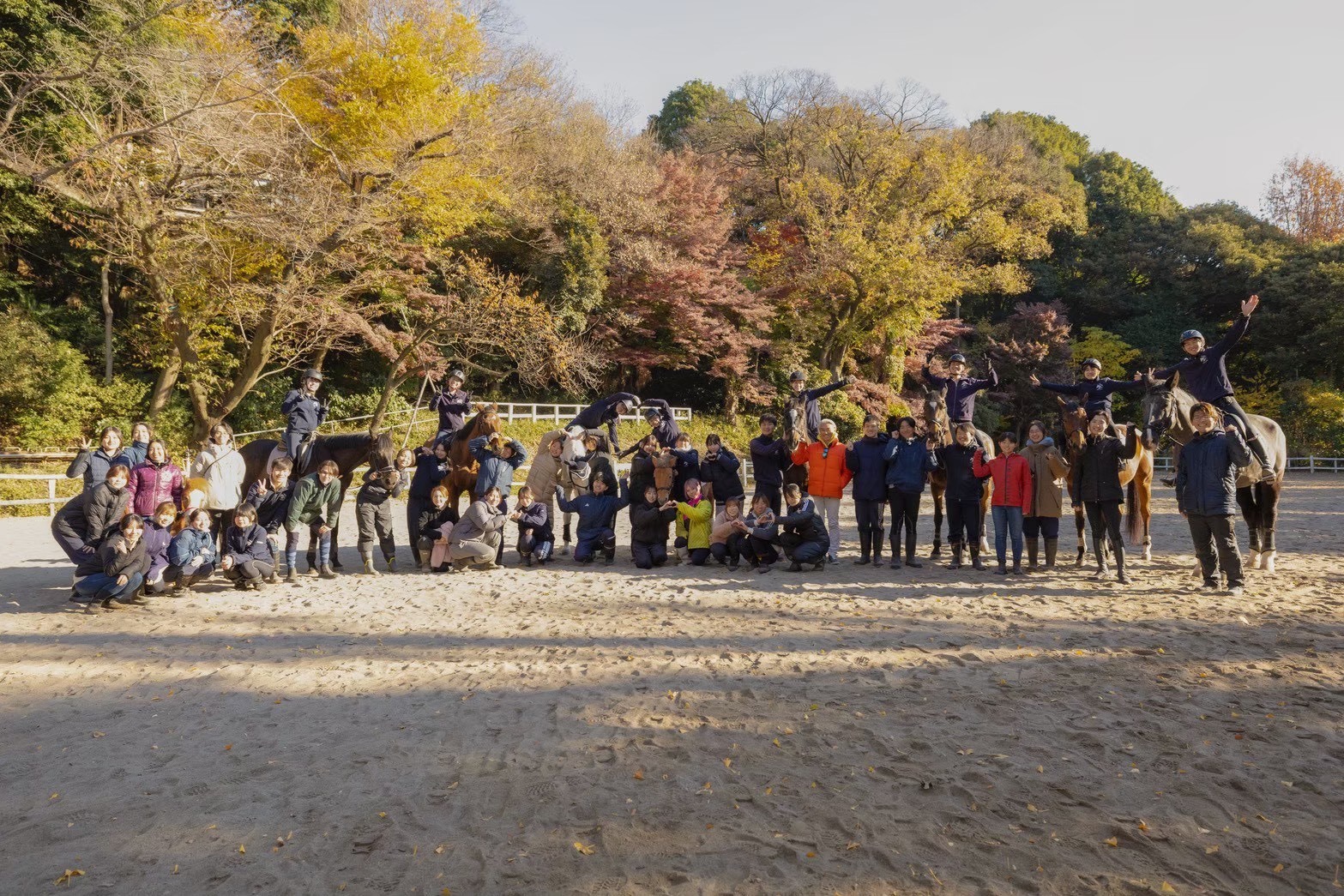 学習院大学馬術部の画像